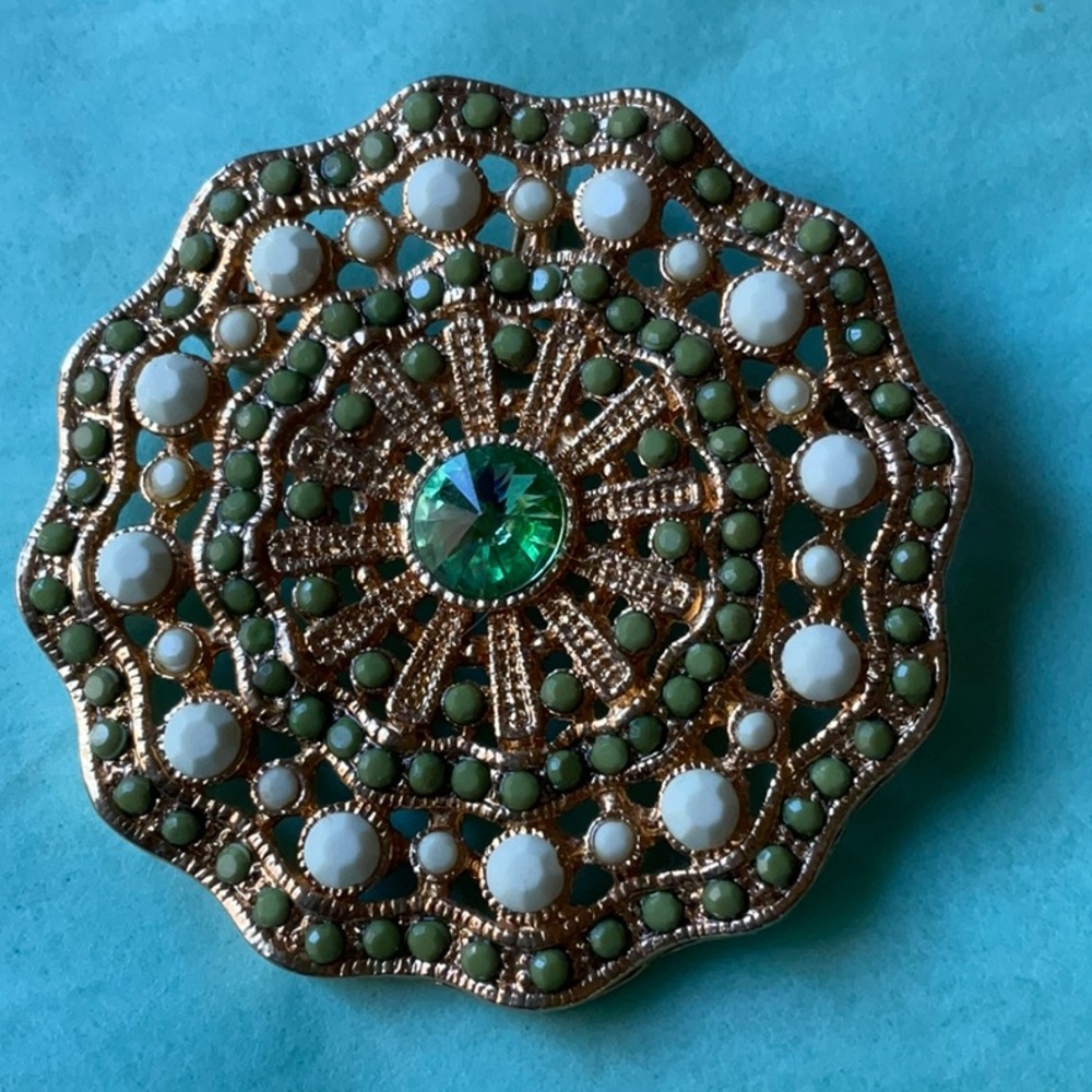 Green Statement Brooch - image 2